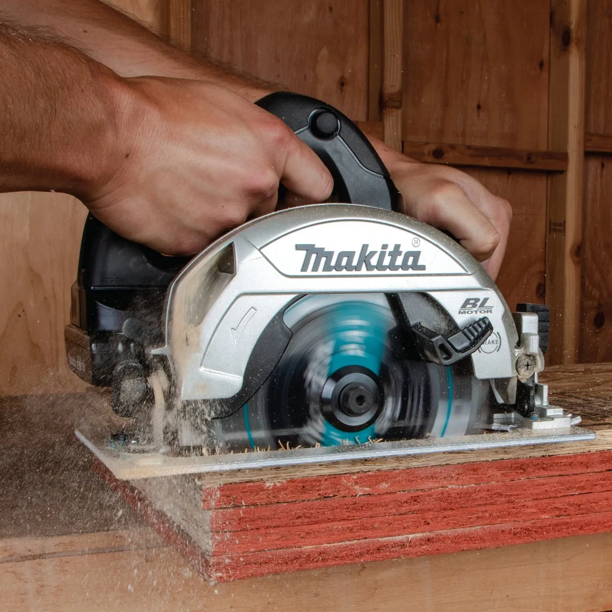 18V LXT® Lithium‑Ion Sub‑Compact Brushless Cordless 6‑1/2” Circular Saw