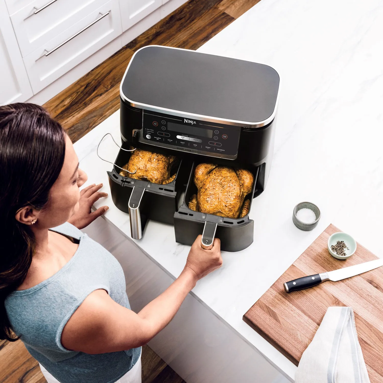 AF451 Ninja Dual Air Fryer 9.5L with Smart Cook Probe - Black