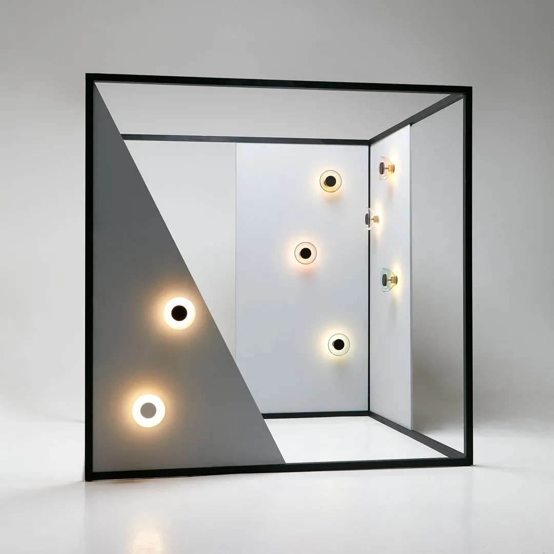 Aura Wall Light