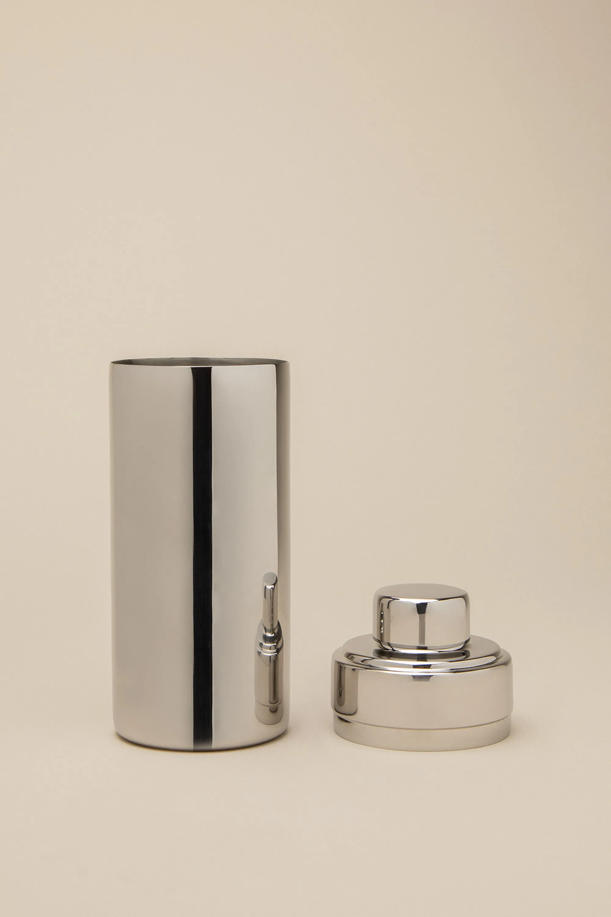 CHROME COCKTAIL SHAKER