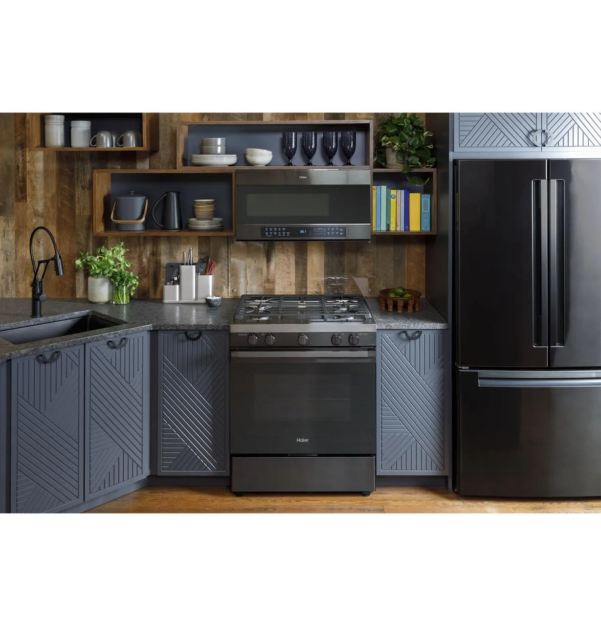 Haier QGSS740RNSS 30" Smart Slide-In Gas Range with Convection