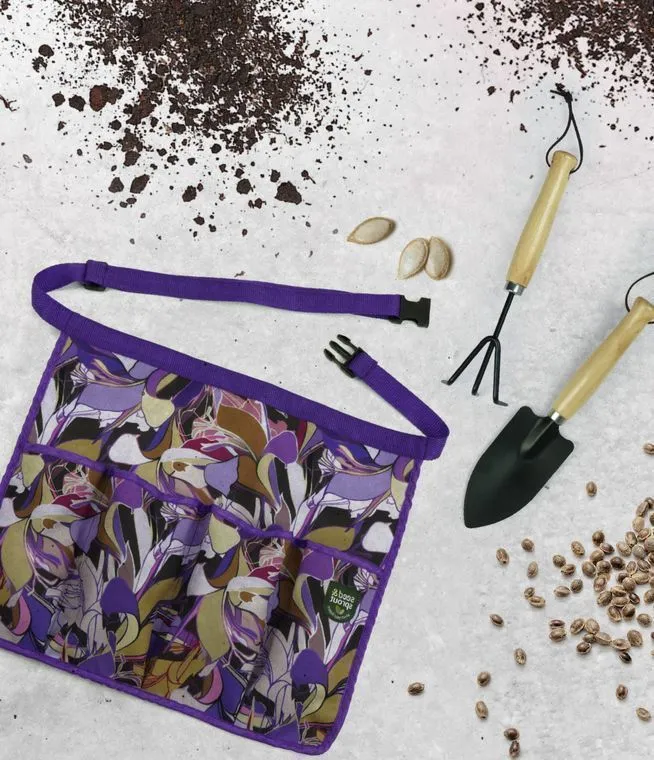 Iris Gardening Set