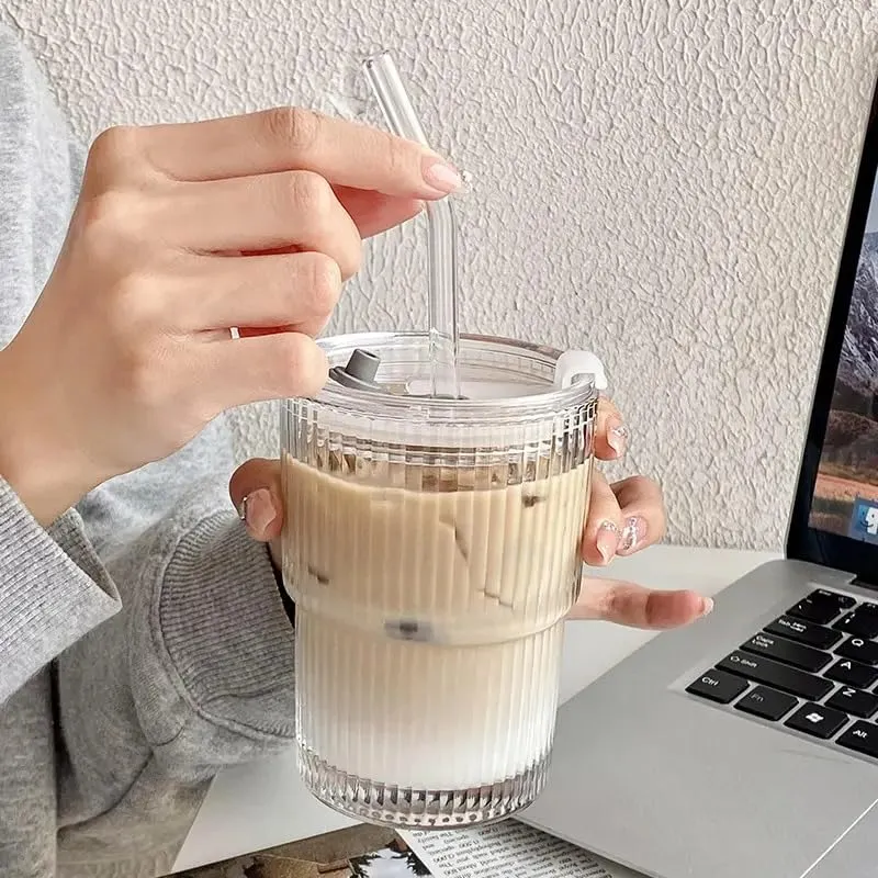 WEZOSHINET 450ml Drink Coffee Glass Cup with Lid and Straw Transparent Bubble Tea Cup Juice Glass Milk Mocha Cup Breakfast Mug Ultimate Glassware Sipper for Home, Kids (450ML Stripe Mug / 1Pcs)