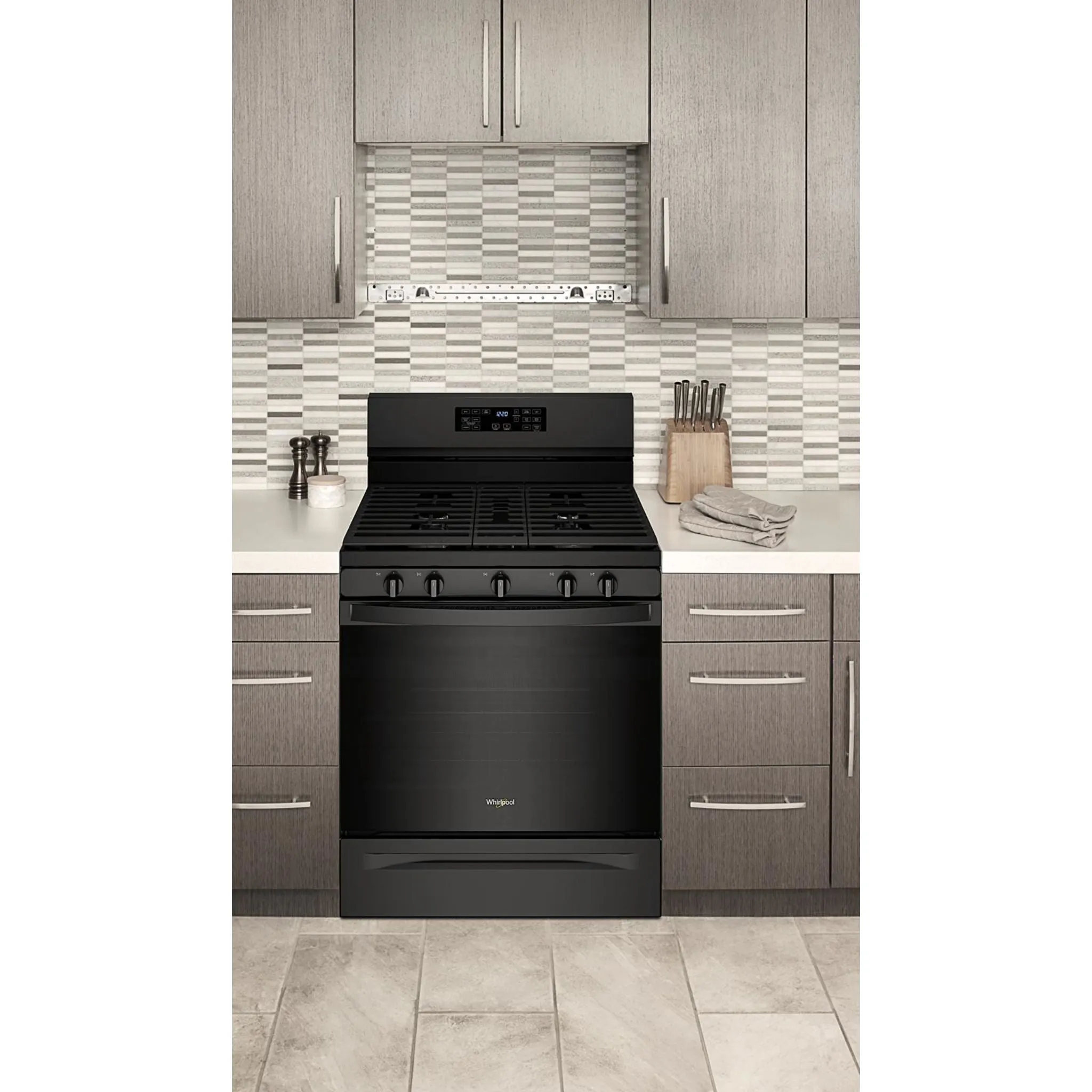 Whirlpool 30" Gas Range (WFG550S0LB) - Black